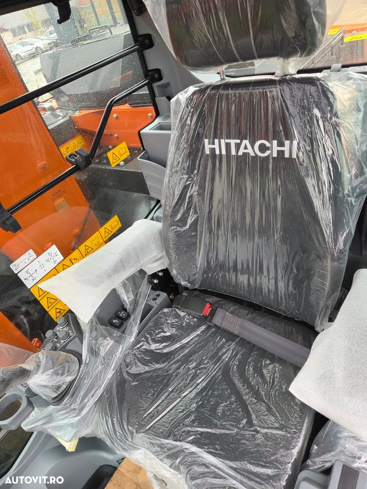 Hitachi ZX135-7, NOU, 2025, COMPACT-rotire gabarit senile, LAMA NIVELARE, Adancime sapaare 6m, Inst picon, camera spate, camere laterale, Consum 6l/h, Masa operationala 16t, Cupa 1,2m latime, Ridica 9t, latime 2,49m, leasing 5 ani ,PROMOTIE 133.900 Eur+Tva - 6