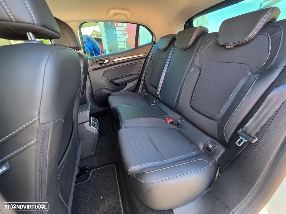 Renault Mégane BLUE dCi 115 INTENS - 26