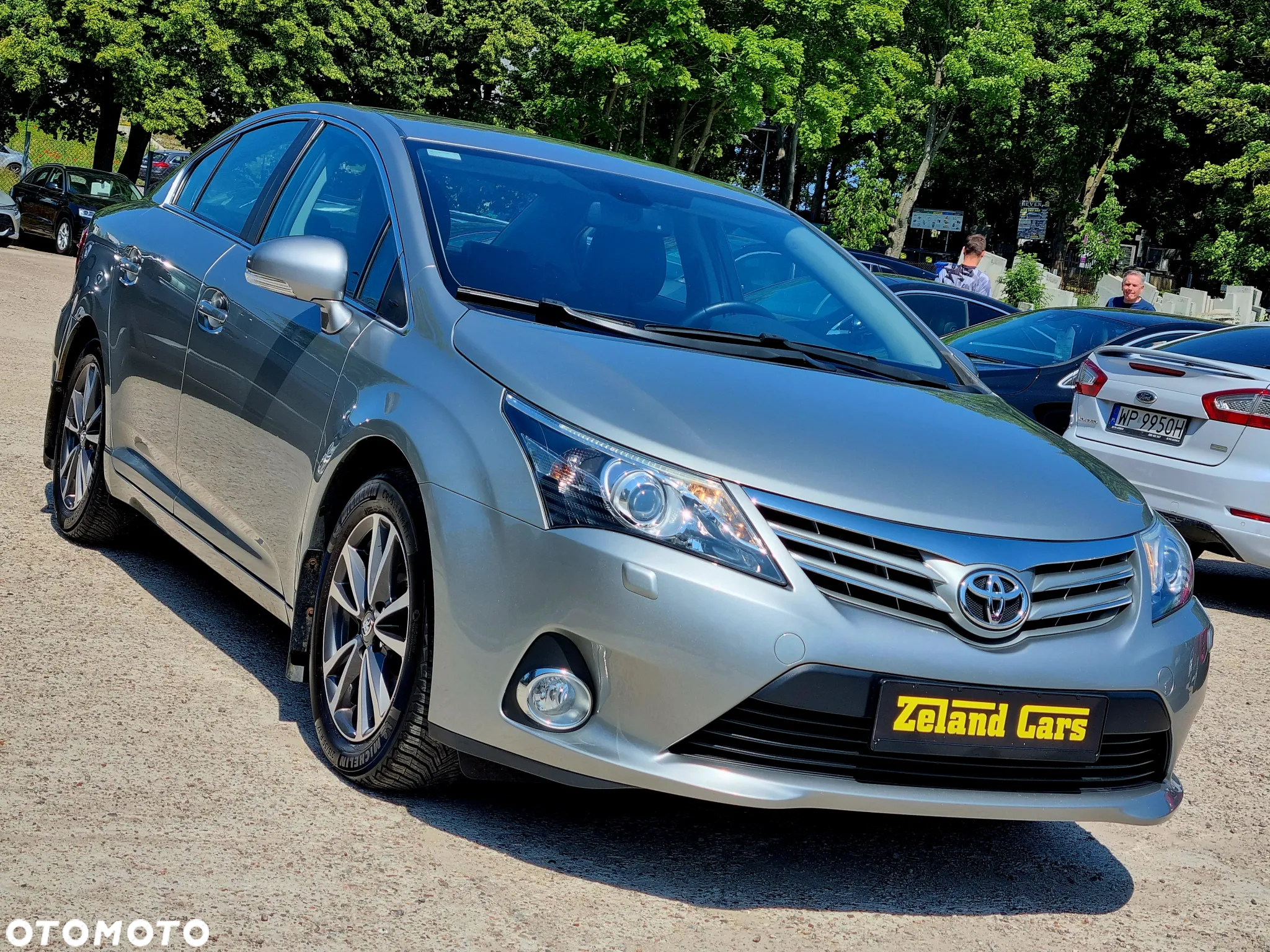 Toyota Avensis 1.8 Premium - 3