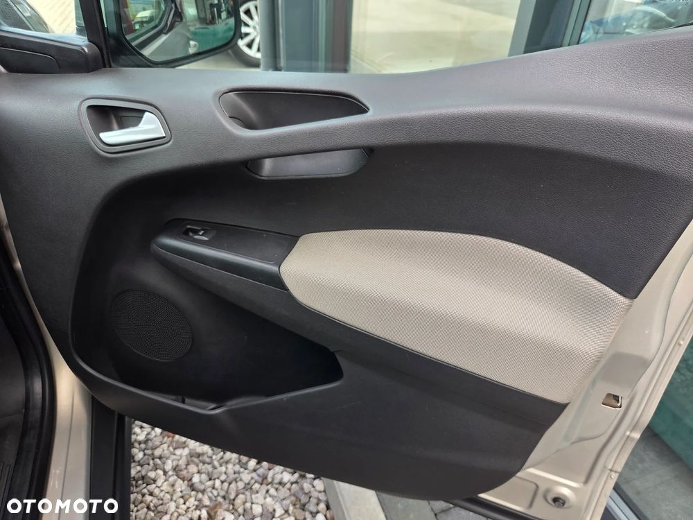 Ford Tourneo Courier 1.5 TDCi Ambiente - 16