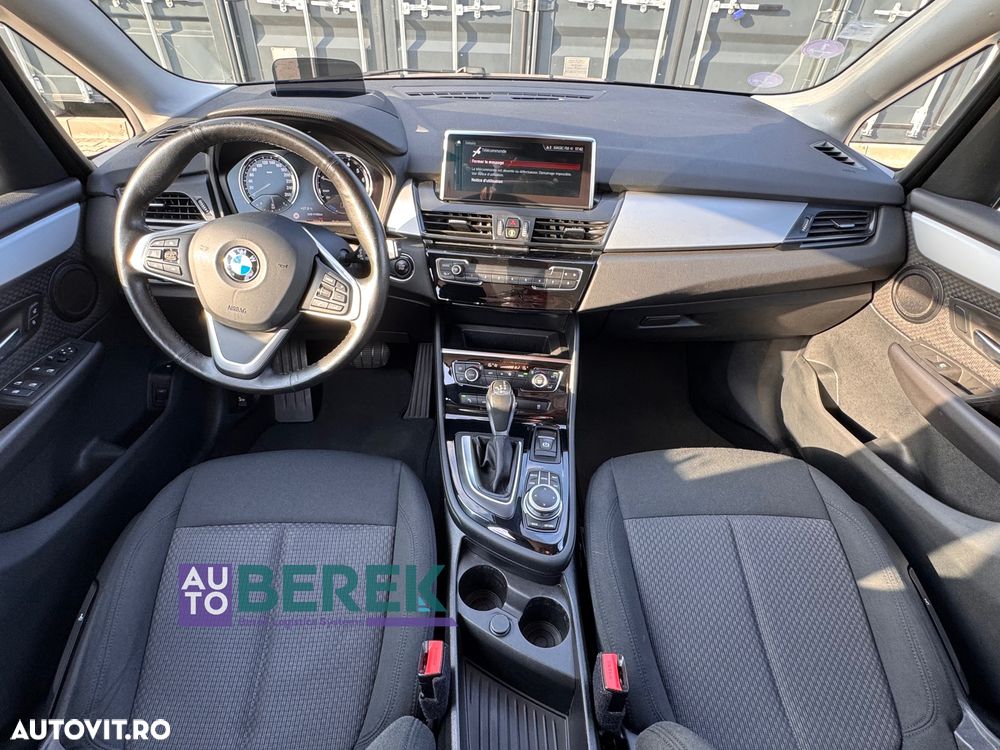 BMW Seria 2 218i AT - 12