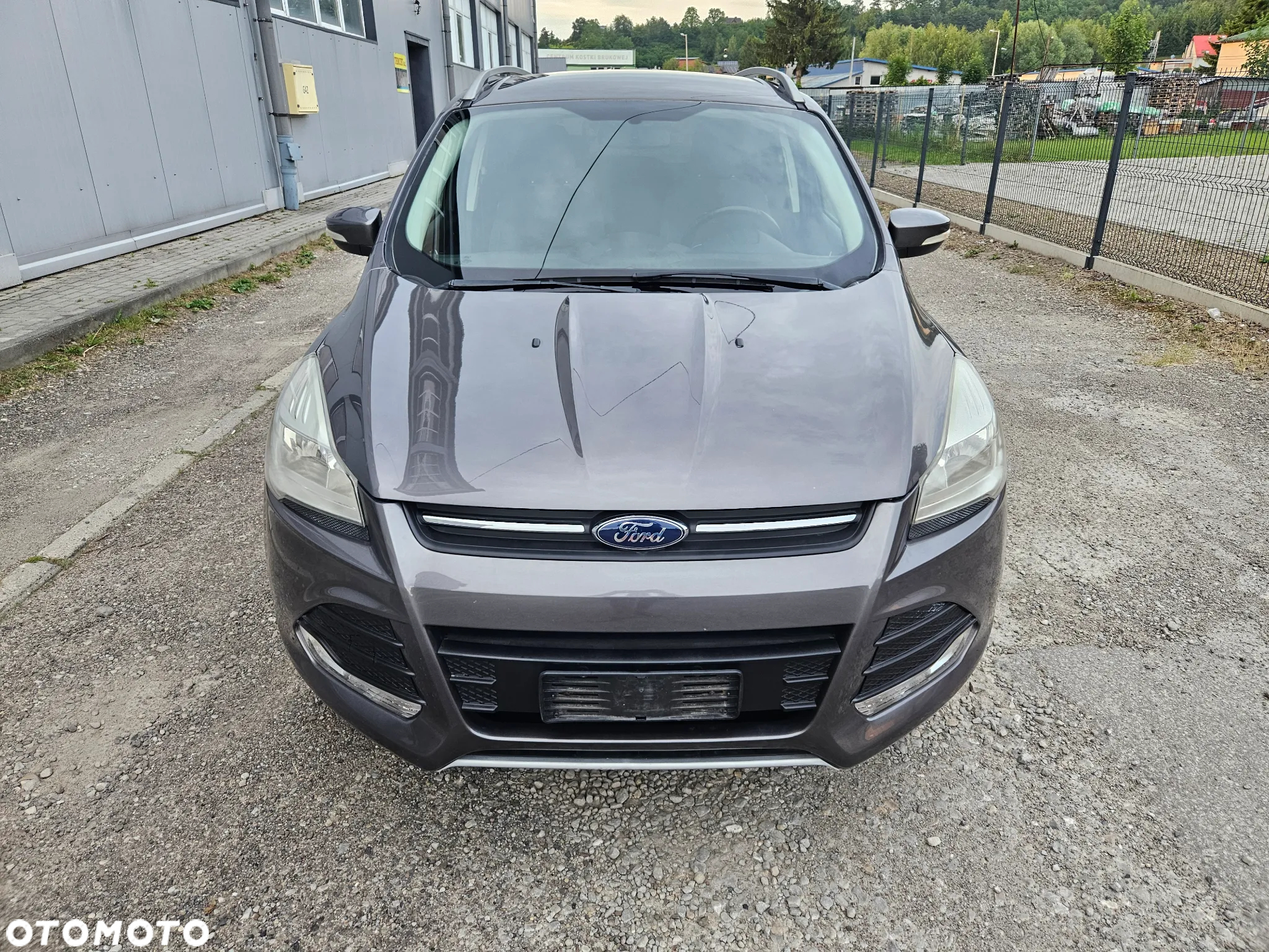 Ford Kuga - 10