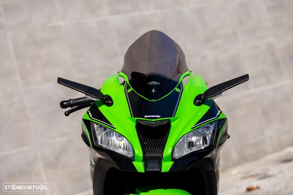 Kawasaki ZX ZX10R - 21