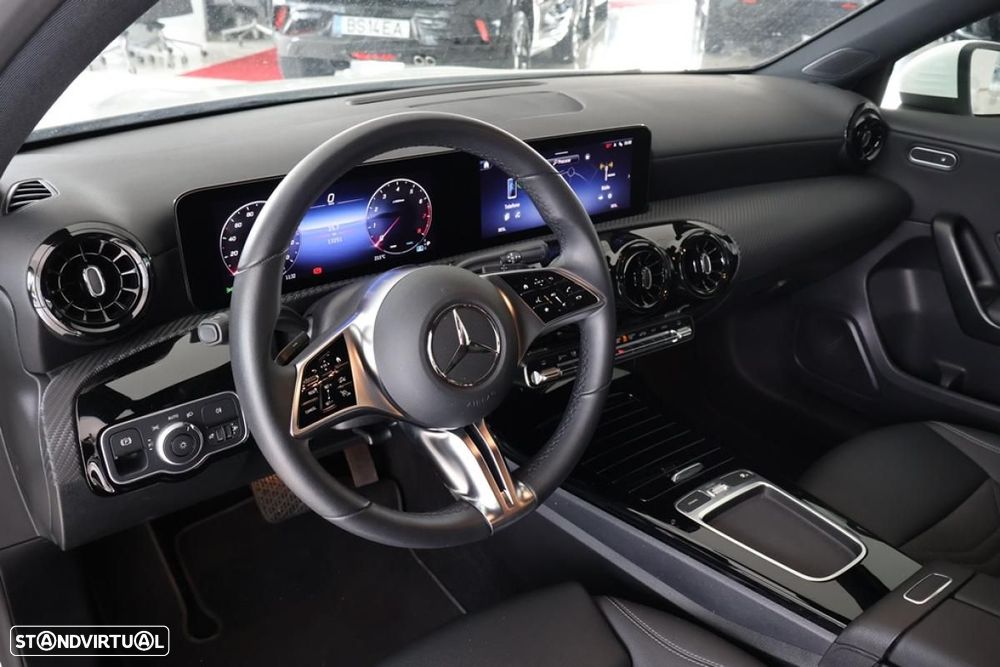 Mercedes-Benz A 200 Standard - 2