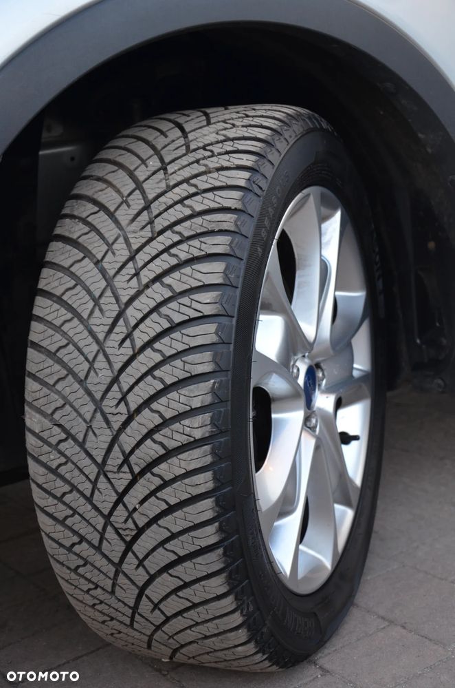 Ford Kuga 2.0 TDCi 4x4 Titanium - 11