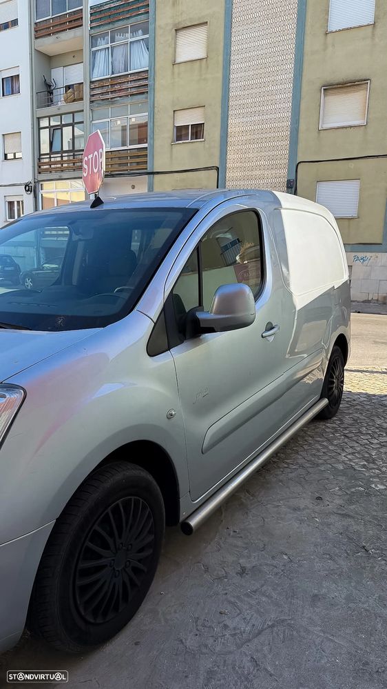 Citroën Berlingo 1.6 e-HDi FAP EGS6 Multispace - 2