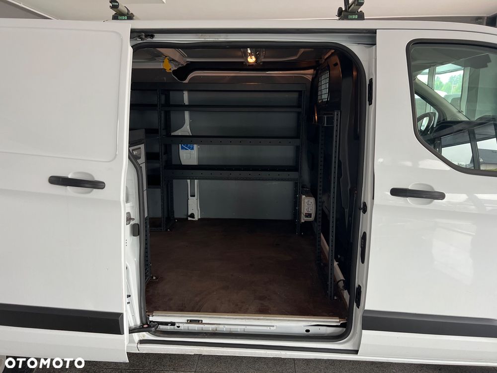 Ford Transit Custom - 19