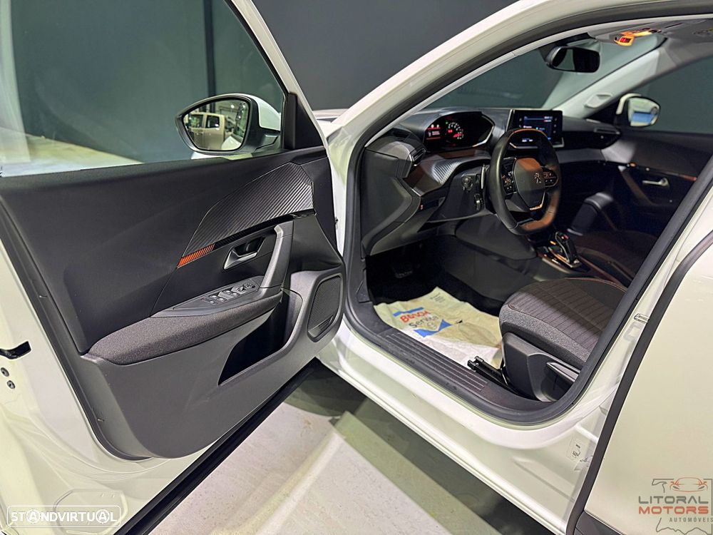 Peugeot 2008 1.2 PureTech Active Pack EAT8 - 13