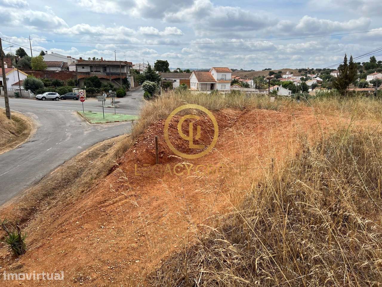 Apresentamos este terreno Rustico em Garvão. Alentejo - Grande imagem: 3/12