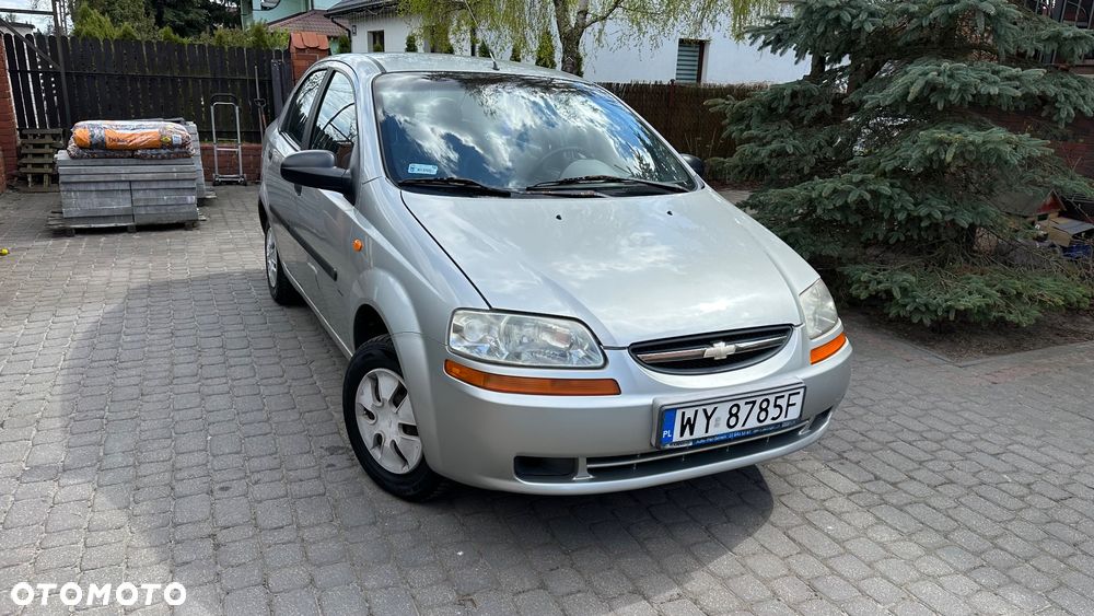 Chevrolet Aveo - 5
