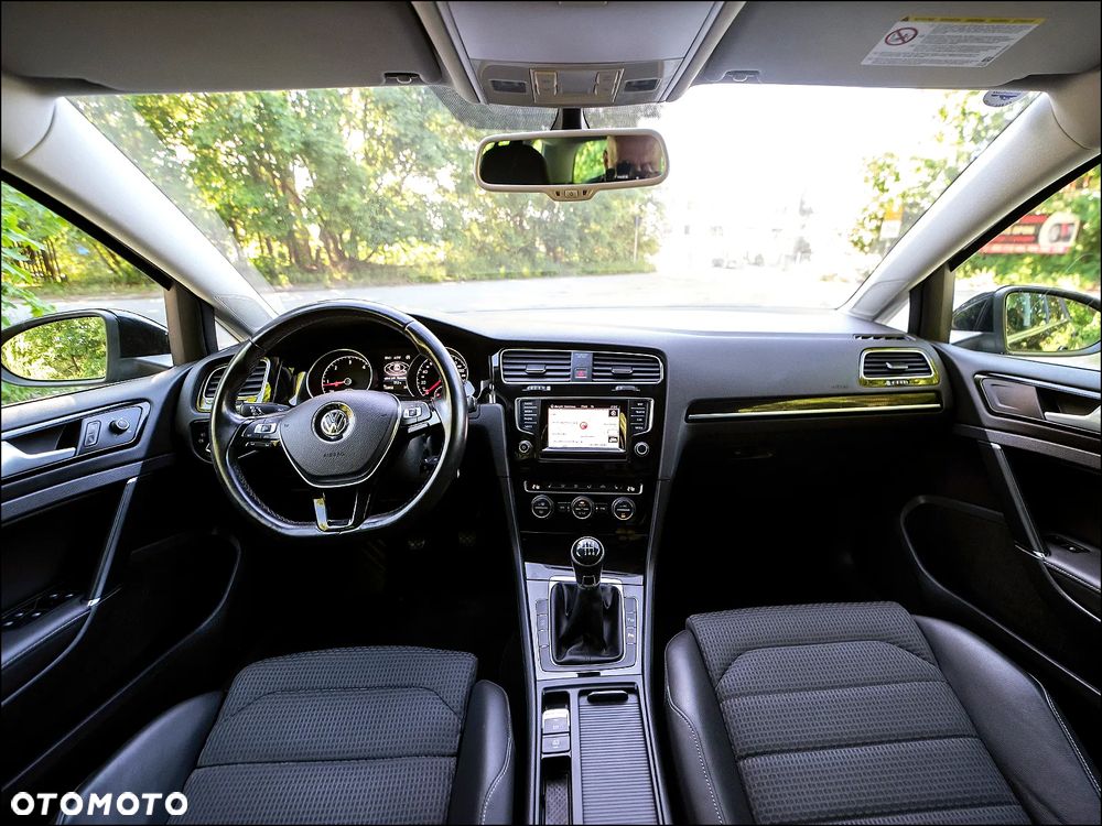 Volkswagen Golf - 7