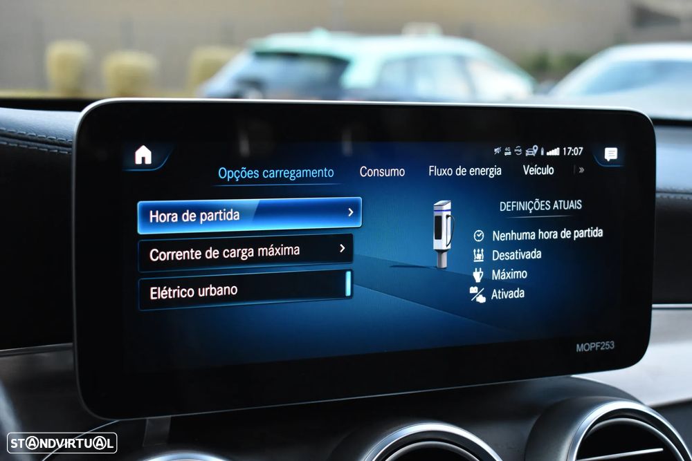 Mercedes-Benz GLC 300 de 4Matic 9G-TRONIC AMG Line - 48