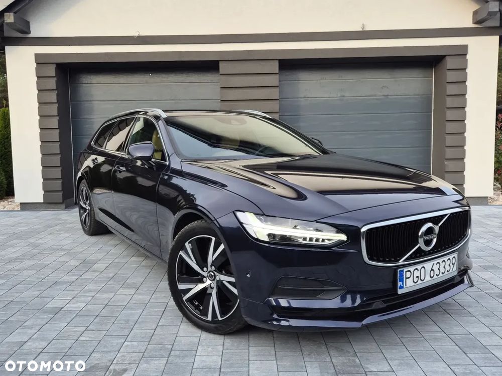Volvo V90 D3 Momentum Pro - 1