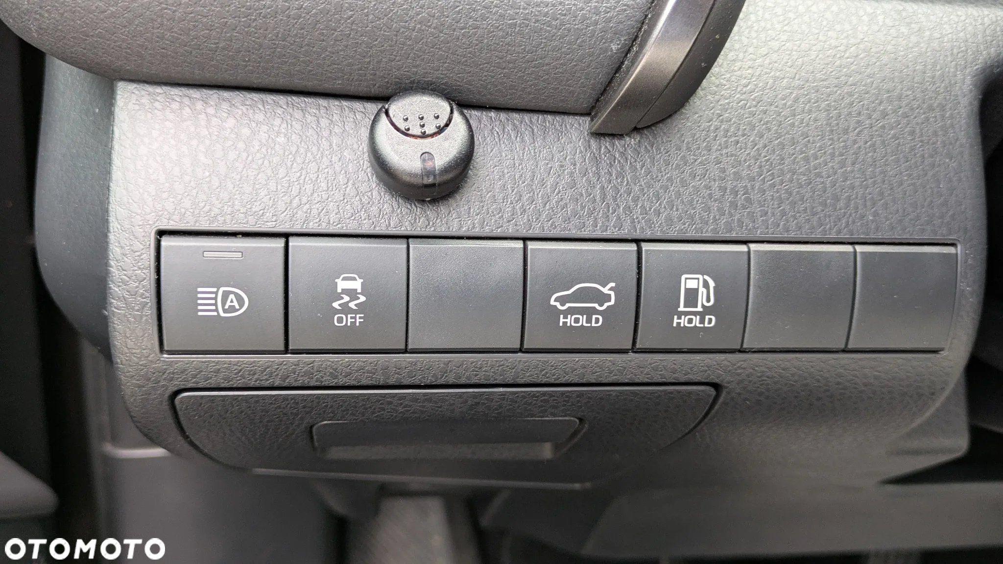Toyota Camry 2.5 Hybrid Comfort CVT - 13