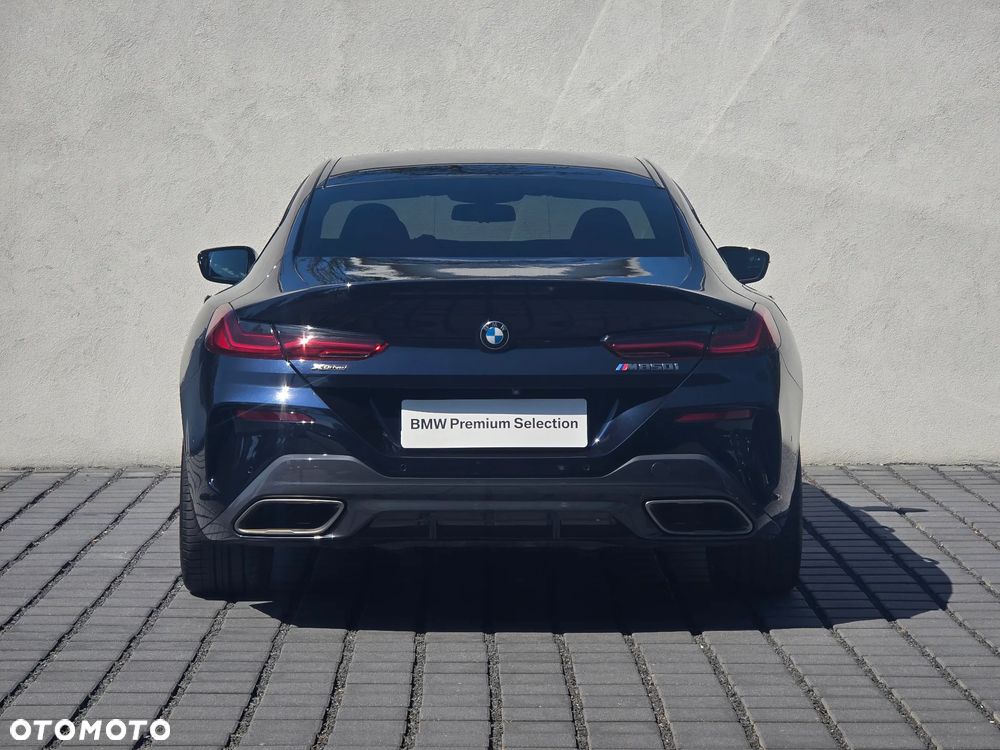 BMW Seria 8 - 5