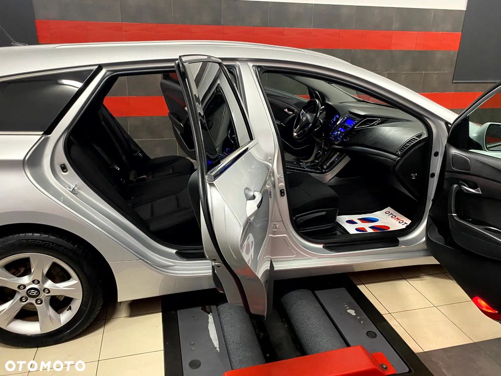 Hyundai i40 2.0 Automatik Premium - 26
