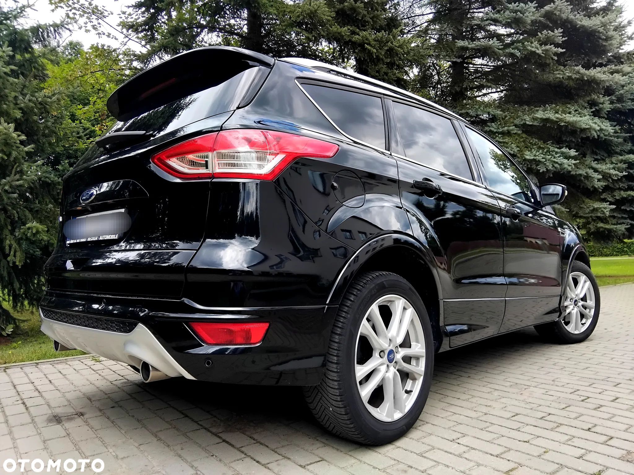 Ford Kuga - 1