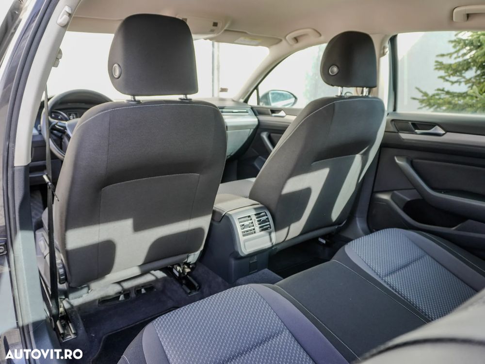 Volkswagen Passat - 6