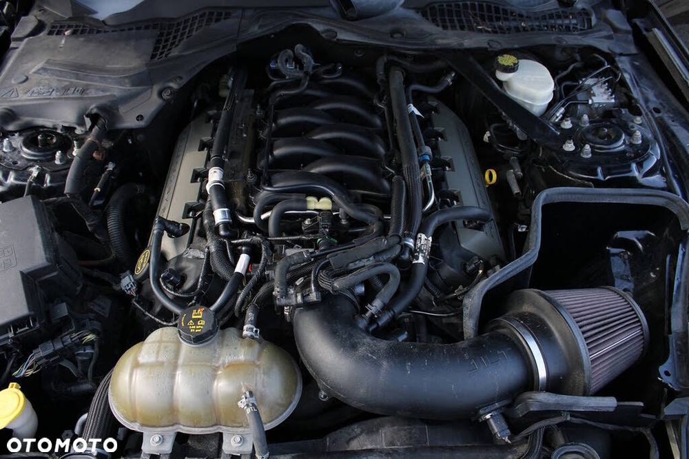 Ford Mustang 5.0 V8 GT - 30