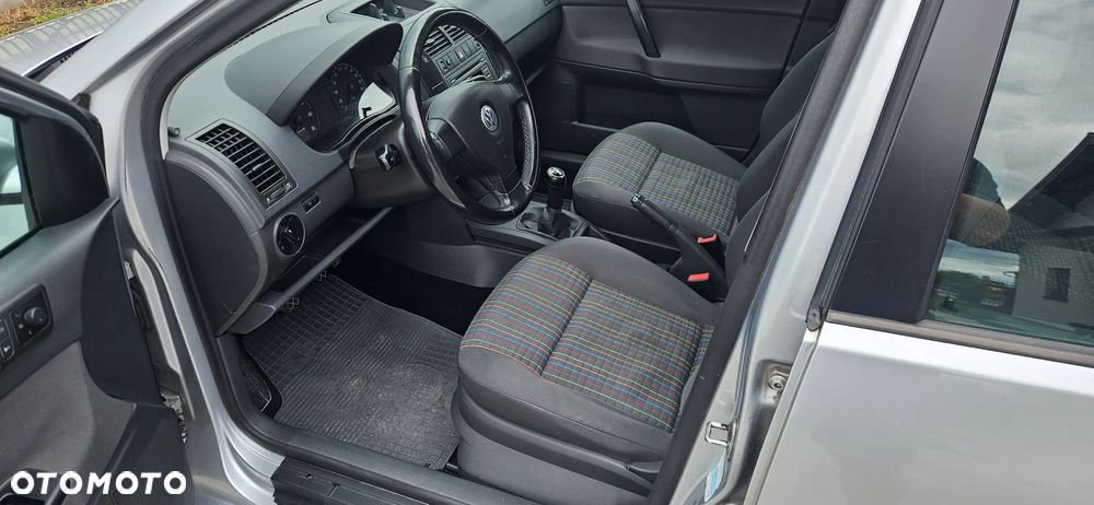 Volkswagen Polo 1.4 16V Sportline - 6