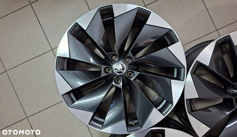 Felgi Aluminiowe 21 Skoda Enyaq IV 5x112 ET 40 Betria - 11