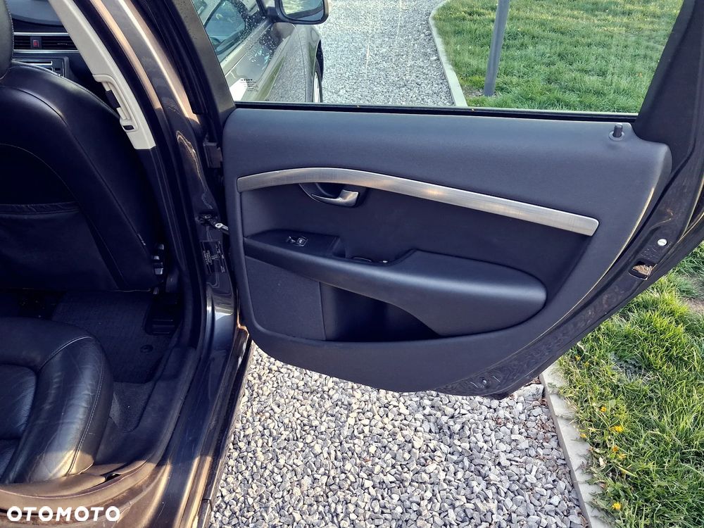 Volvo V70 2.0 Summum - 21