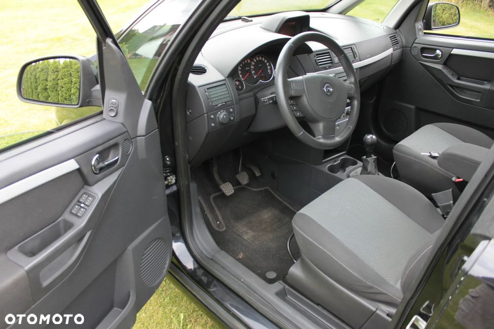 Opel Meriva - 11