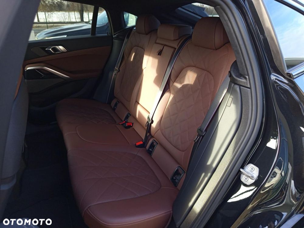 BMW X6 - 22