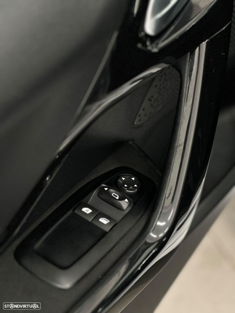 Peugeot 208 1.2 PureTech Style - 12