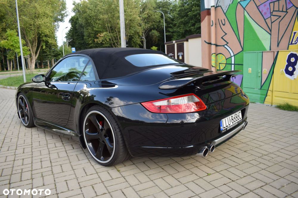 Porsche 911 Carrera 4 S - 2