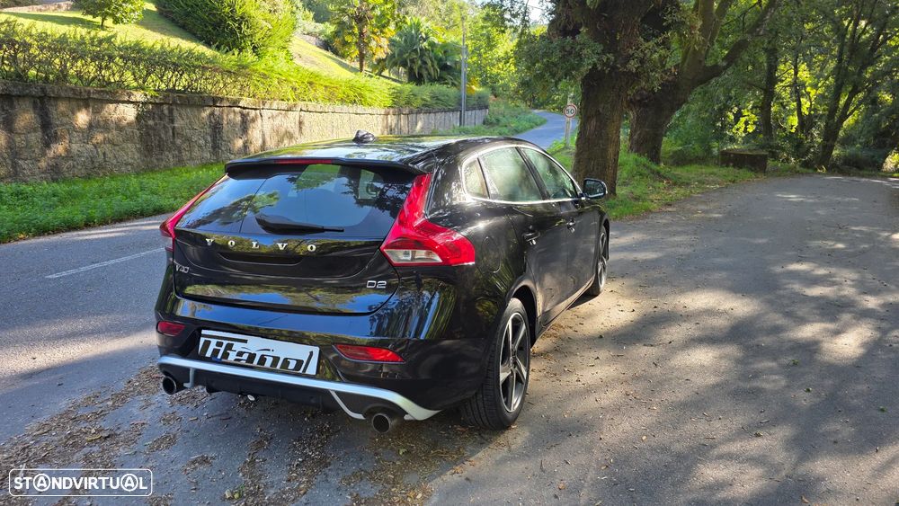 Volvo V40 D2 R Design - 3