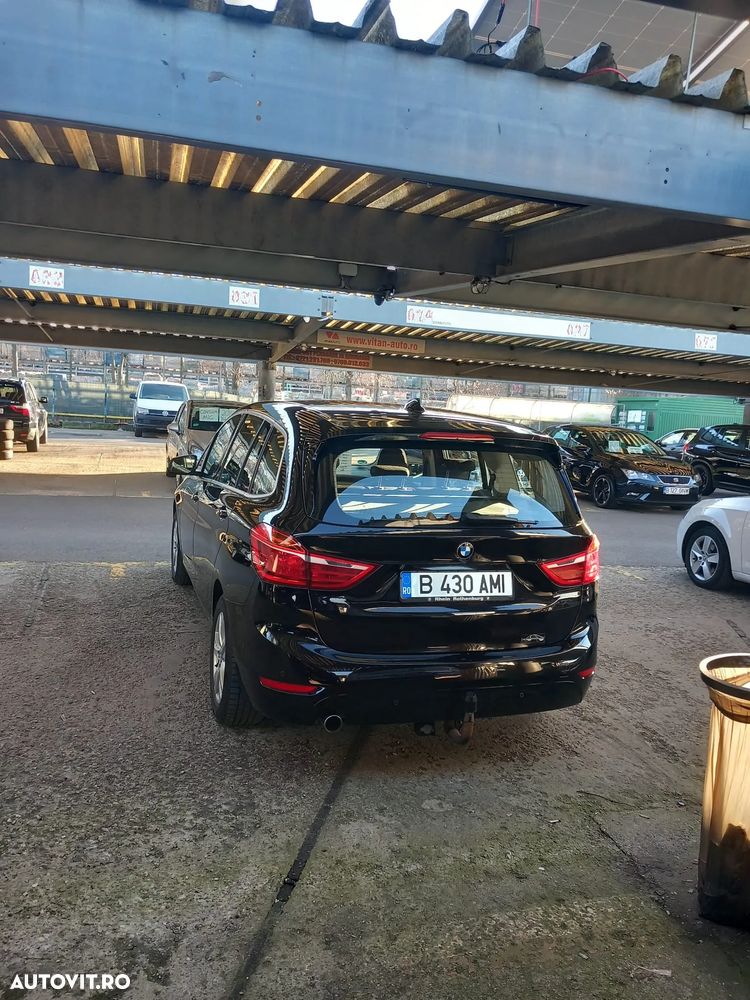 BMW Seria 2 218d Sport-Aut. Sport Line - 28