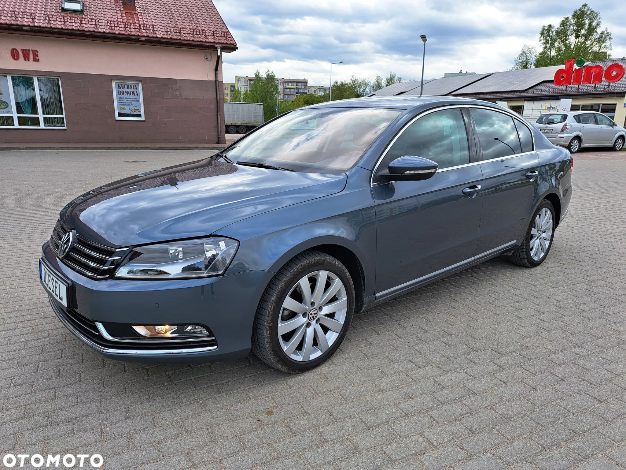 Volkswagen Passat - 13