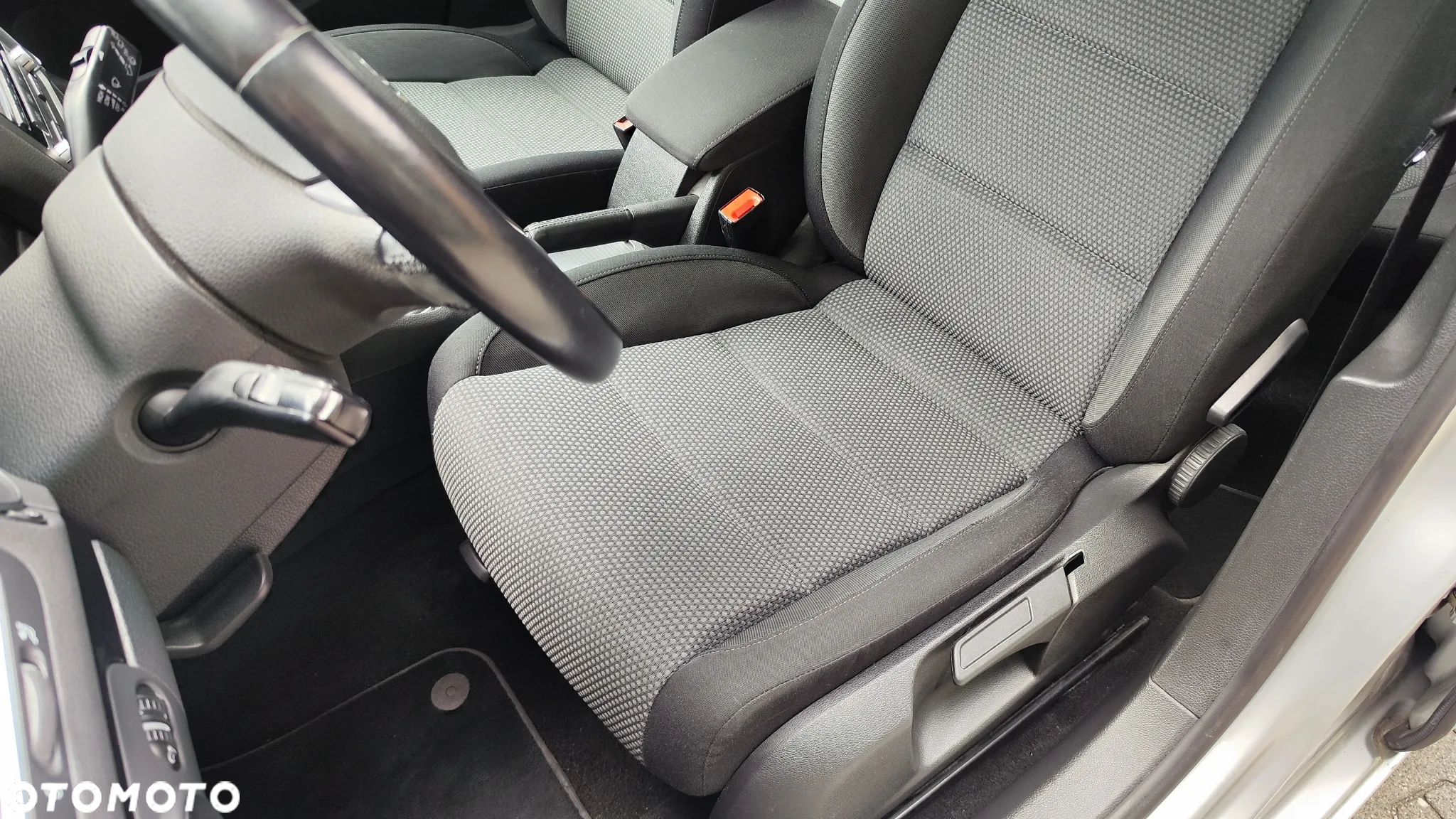 Volkswagen Golf VI 1.6 Comfortline - 20