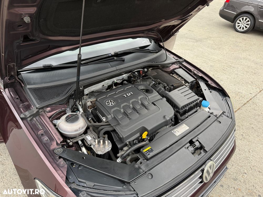 Volkswagen Passat - 22