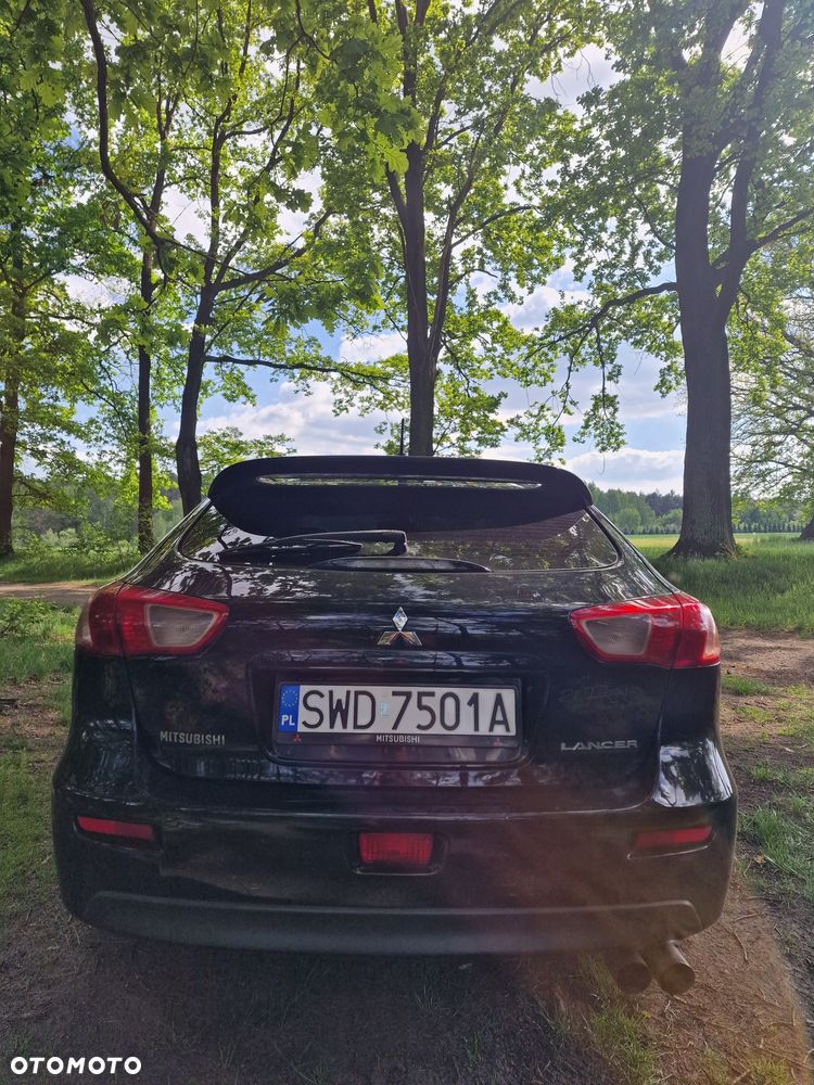 Mitsubishi Lancer - 8