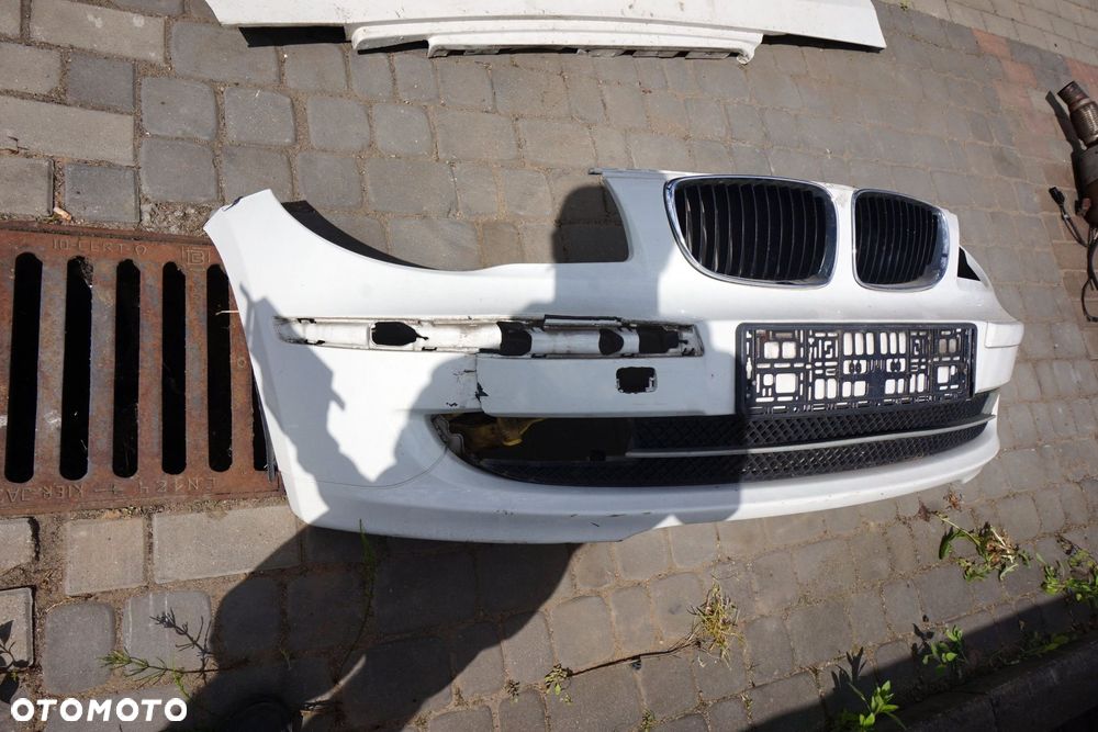 ZDERZAK PRZEDNI 1 E81 LIFT 300  BIAŁY ALPINWEISS BMW 2007-2011 - 2