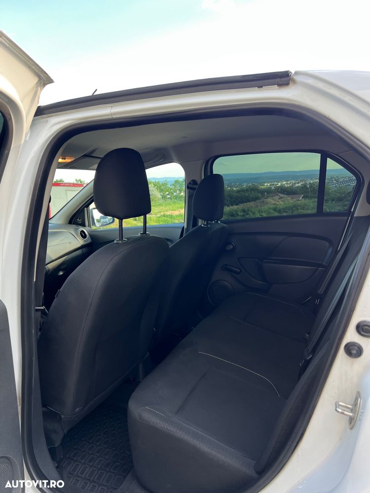 Dacia Logan ECO-G 100 Essential - 9