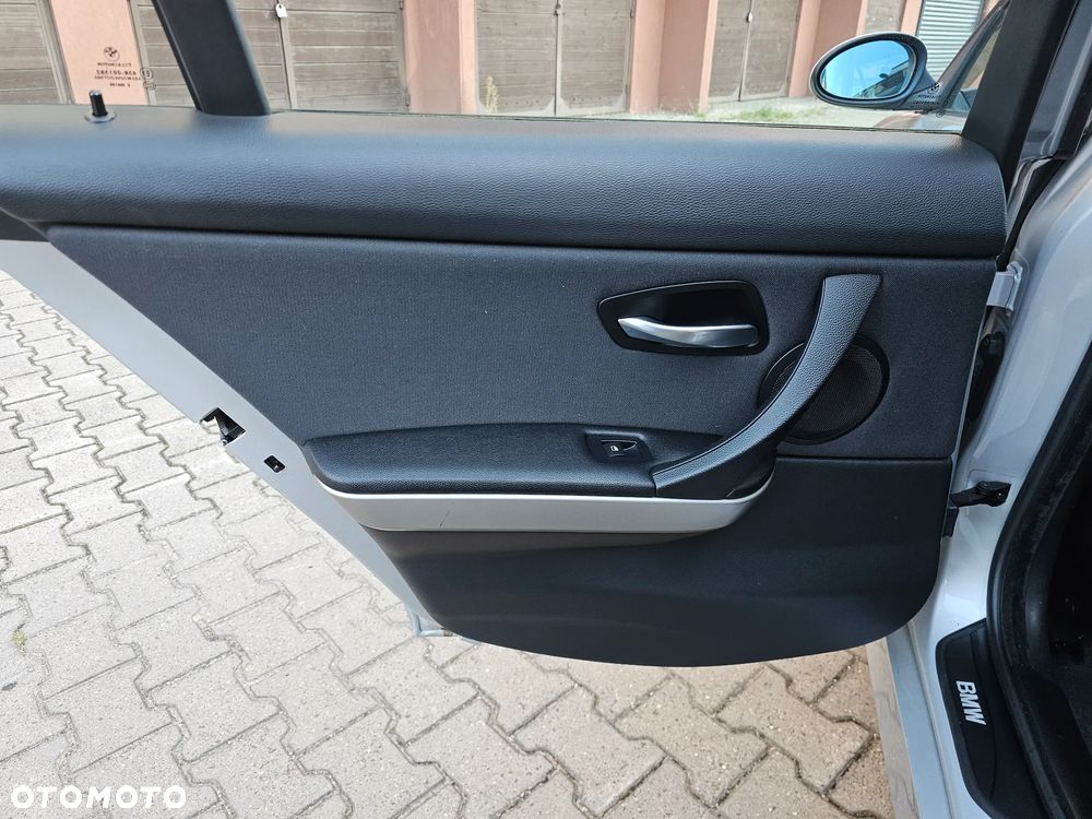 BMW Seria 3 318i - 19