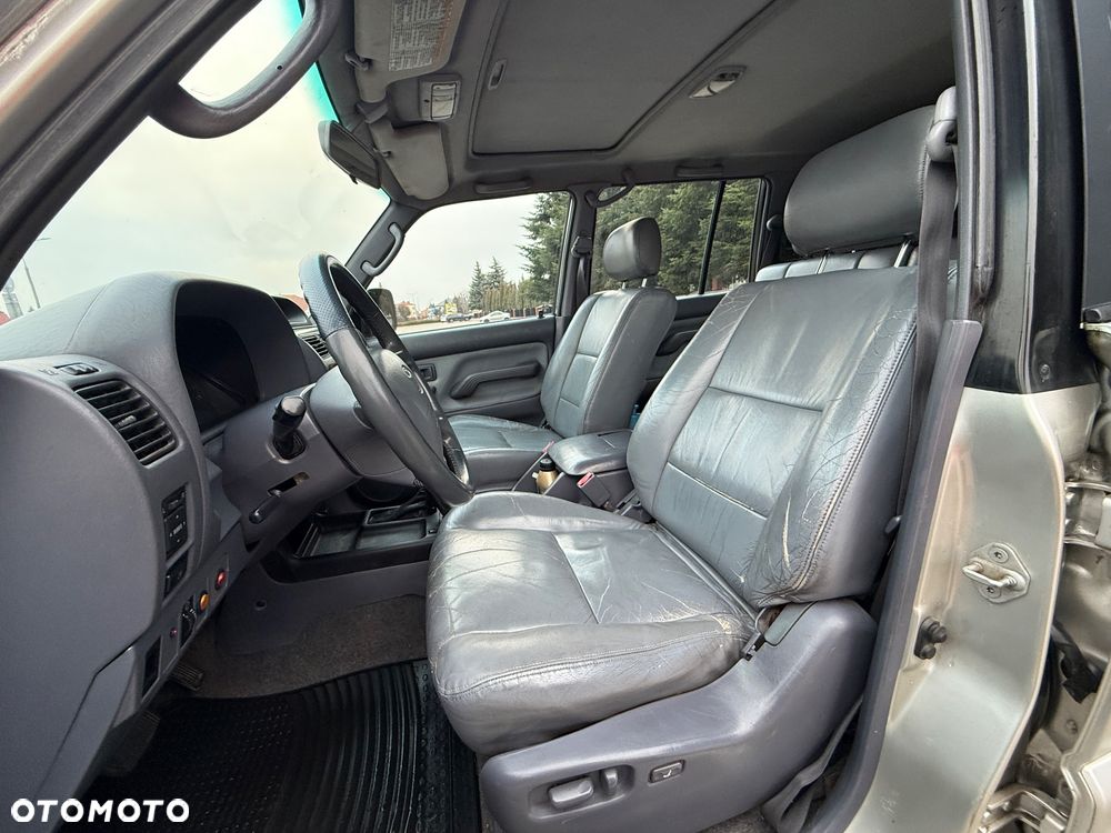 Toyota Land Cruiser - 18