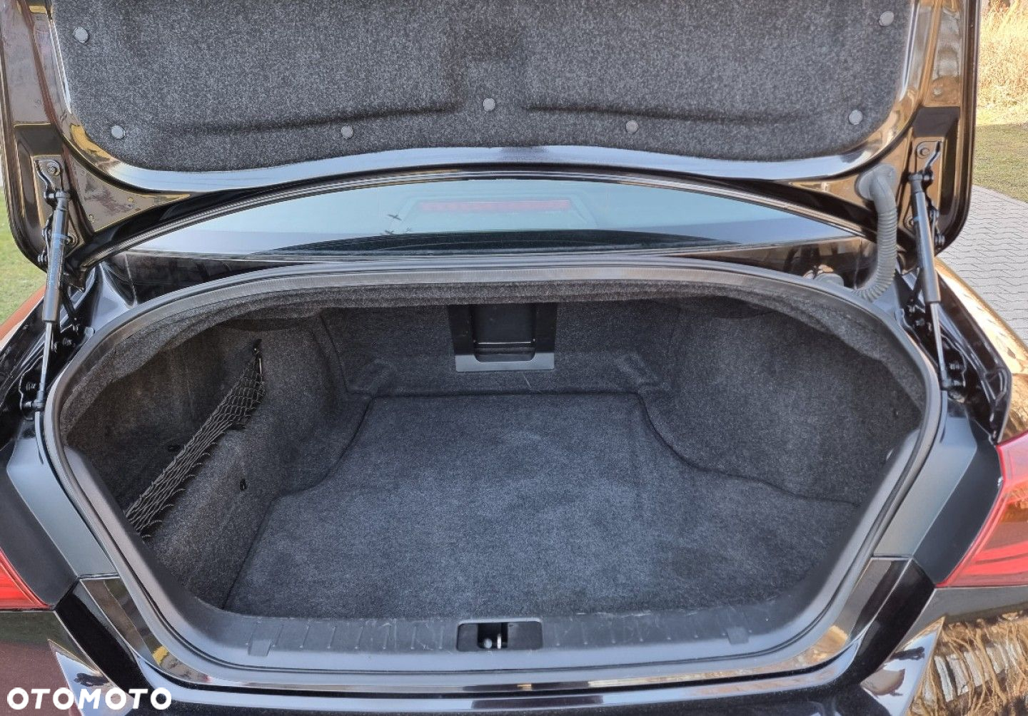 Infiniti Q70 - 28