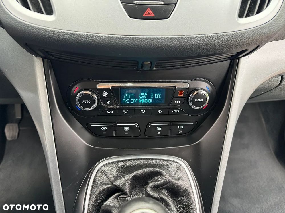 Ford Grand C-MAX 1.6 Titanium - 38