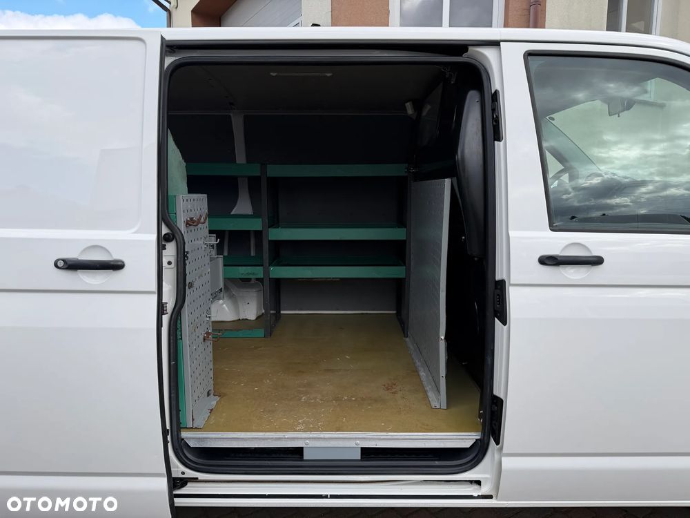 Volkswagen Transporter T5 Warsztat L1H1 - 23