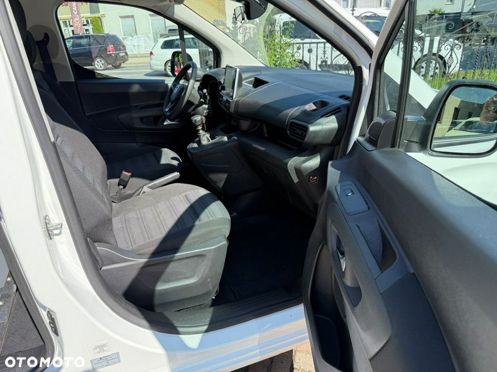 Opel Combo - 26