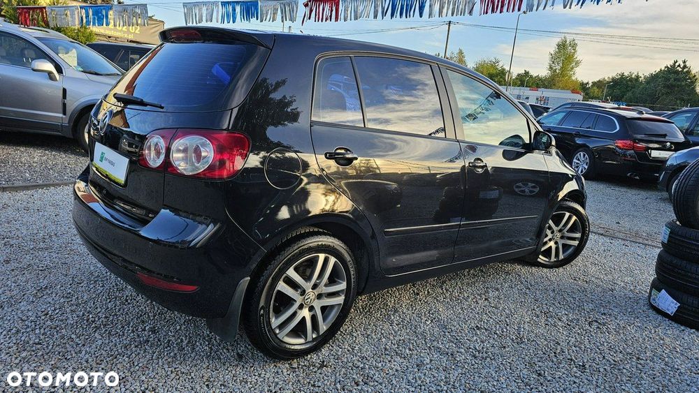 Volkswagen Golf Plus - 9