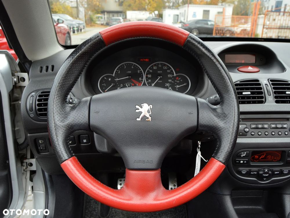 Peugeot 206 CC - 10
