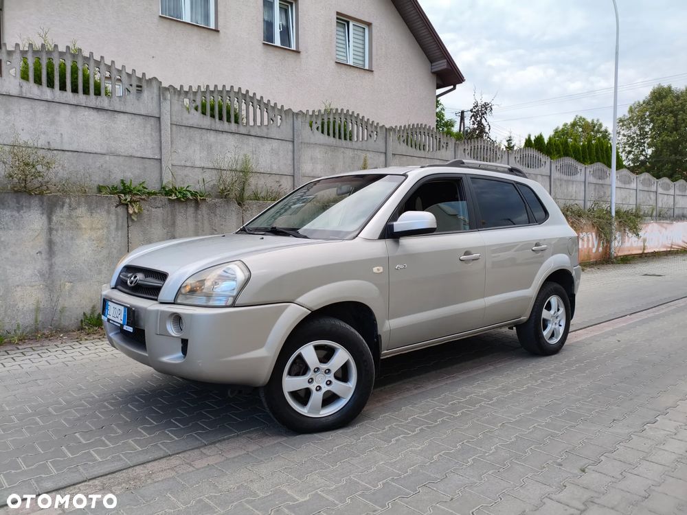 Hyundai Tucson 2.0 4WD GLS - 22