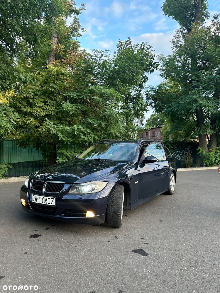 BMW Seria 3 320d - 32