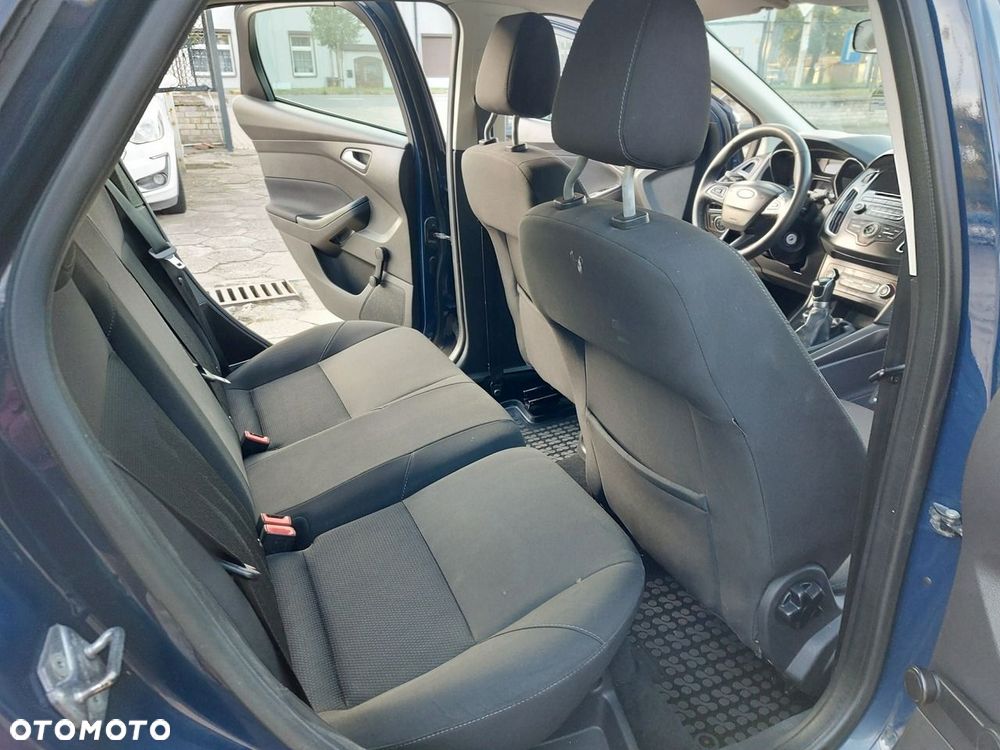 Ford Focus - 10