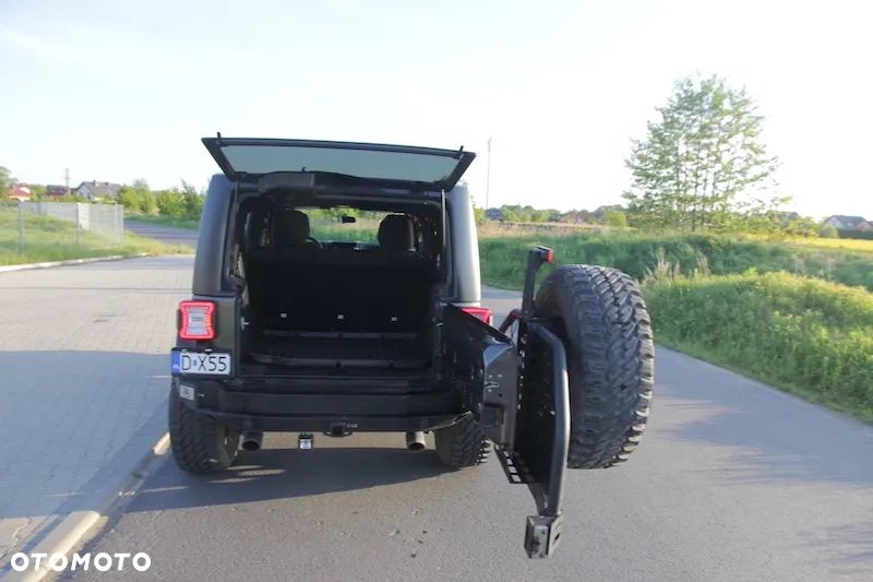 Jeep Wrangler - 23